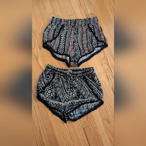 Garage Black and White Patterned Shorts 3/$20